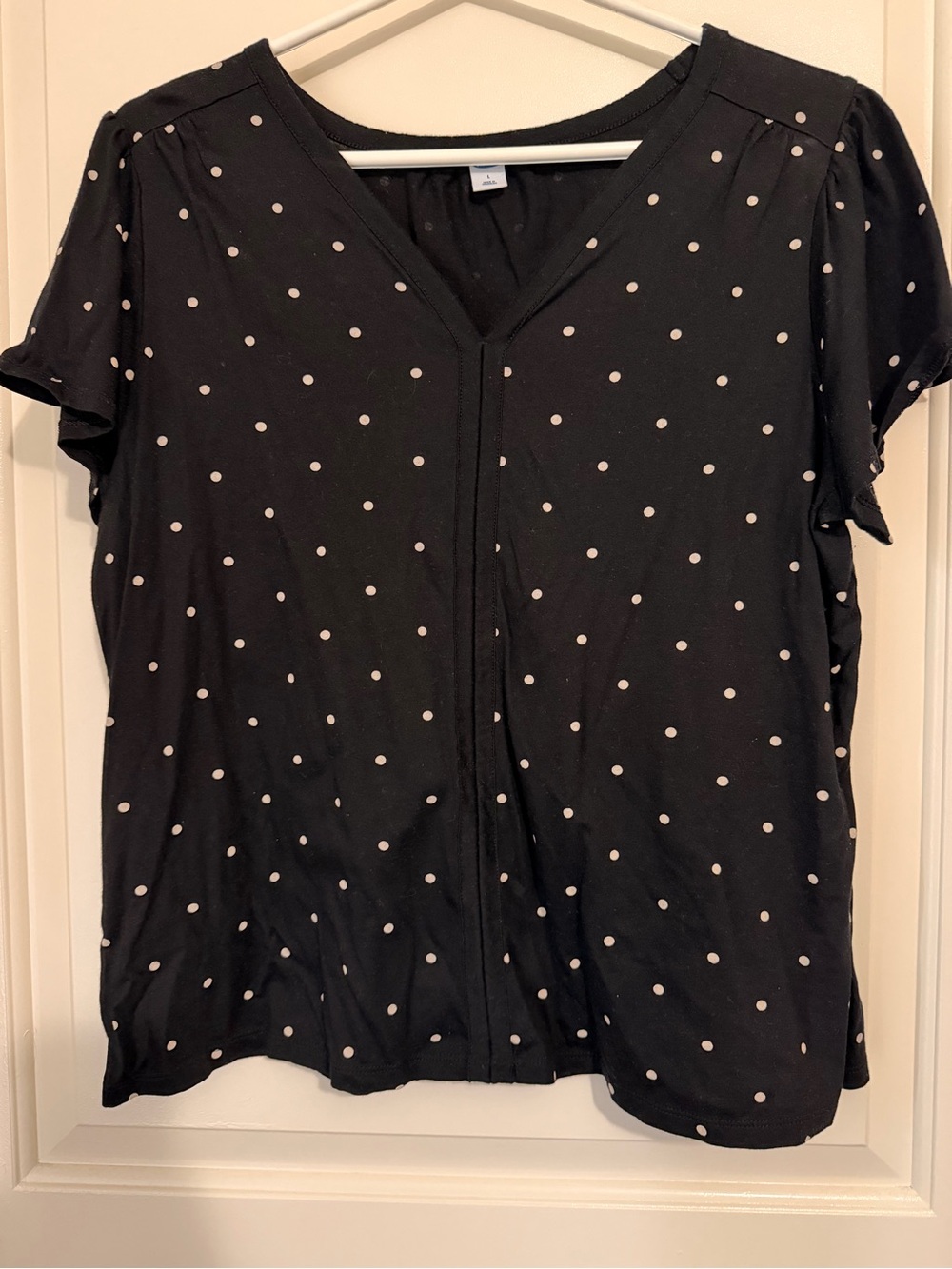 Old Navy Black Polka Dot V-Neck Short Sleeve Blouse